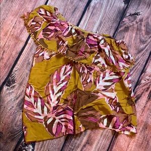 Off the shoulder shirt NWT